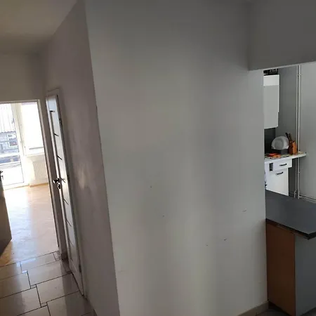 Budzetowy Dom Miedzy 2 Jeziorami Hostel Olsztyn (Warmian-Masurian)