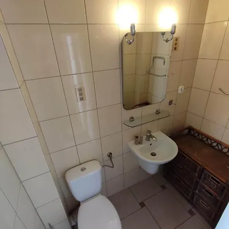 Budzetowy Dom Miedzy 2 Jeziorami Hostel Olsztyn (Warmian-Masurian)
