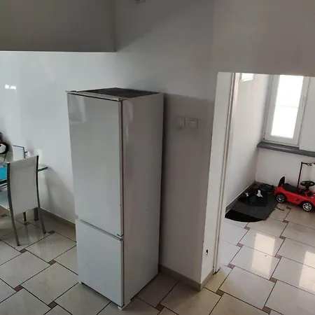 Hostel Budzetowy Dom Miedzy 2 Jeziorami Olsztyn (Warmian-Masurian)