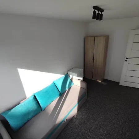 Budzetowy Dom Miedzy 2 Jeziorami Hostel Olsztyn (Warmian-Masurian)