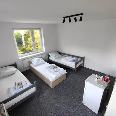 Budzetowy Dom Miedzy 2 Jeziorami Hostel Olsztyn (Warmian-Masurian)